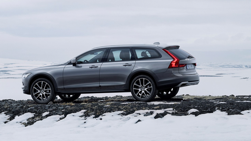 Illustration for article titled The 2018 Volvo V90 Cross Country Is The New Lifted Volvo Wagon Of Your Dreams